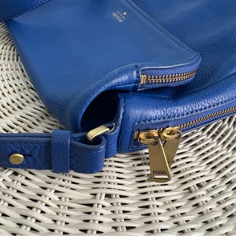 Fossil Blue Leather Preston Crossbody Bag - Picture 3 of 12